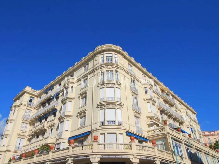 Appartement Menton - 1 chambre - 113m²