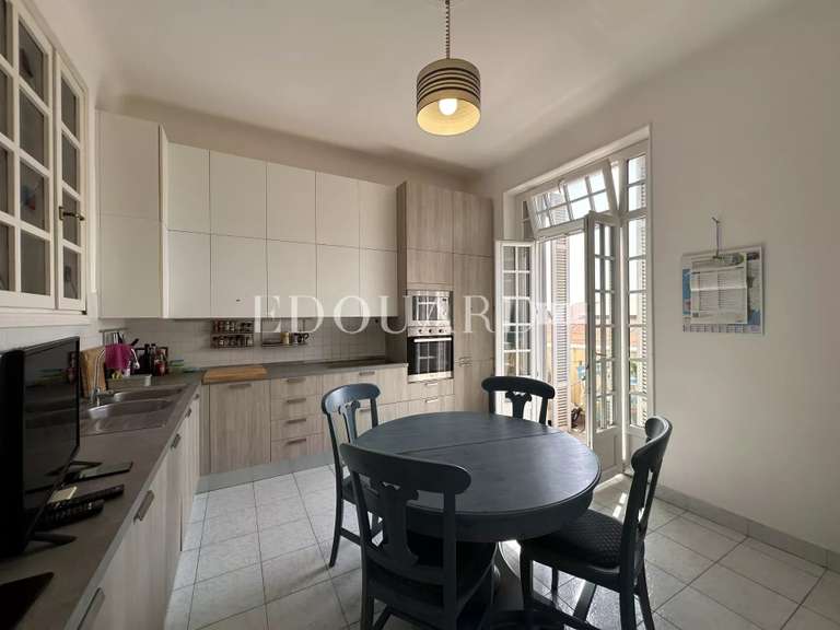 Appartement Menton - 1 chambre - 113m²
