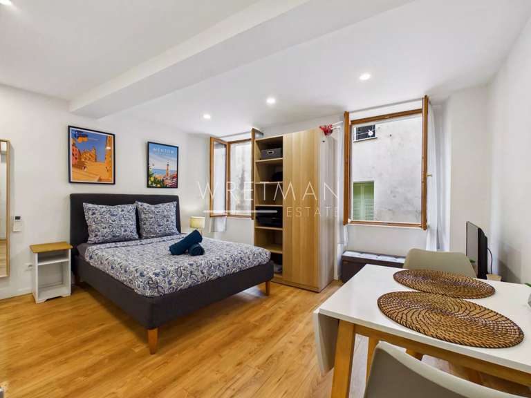 Appartement Menton - 1 chambre - 84m²
