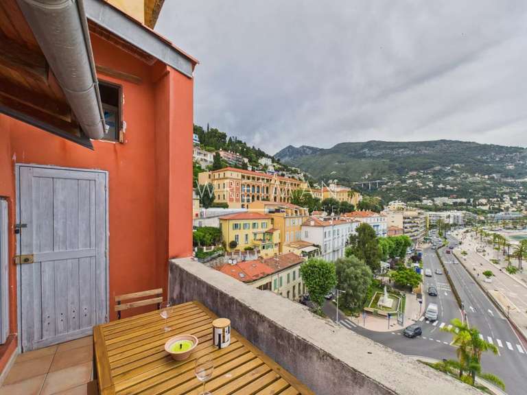 Appartement Menton - 1 chambre - 84m²