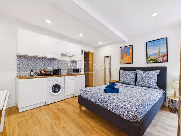 Appartement Menton - 1 chambre - 84m²