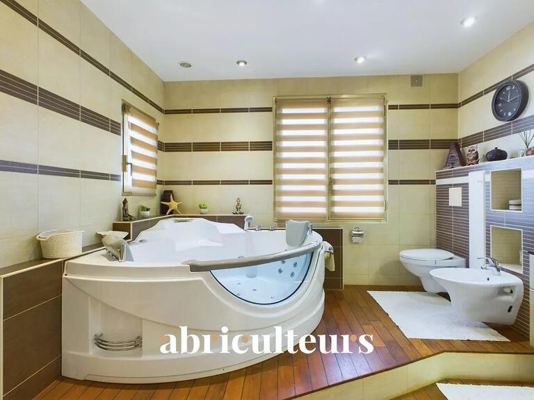 Maison Menton - 4 chambres - 248m²