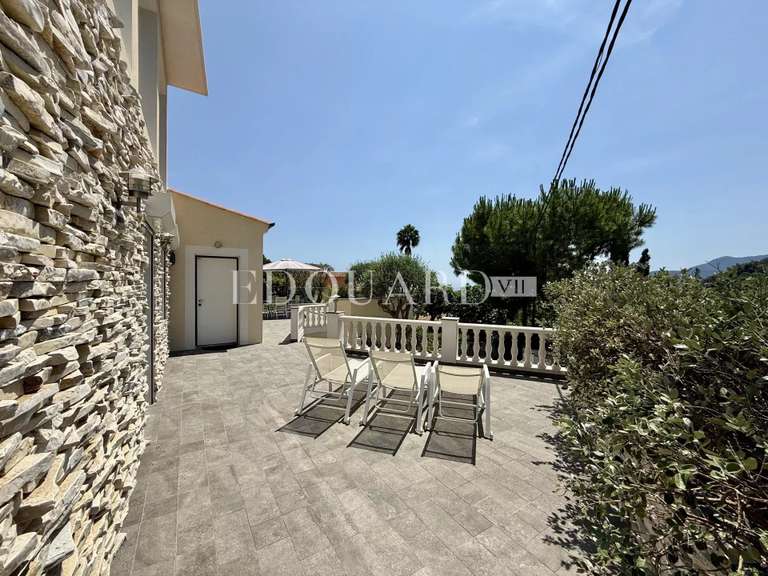 Maison Menton - 4 chambres - 247m²