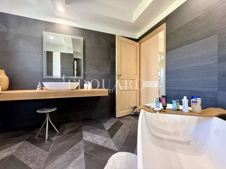 Maison Menton - 3 chambres - 217m²