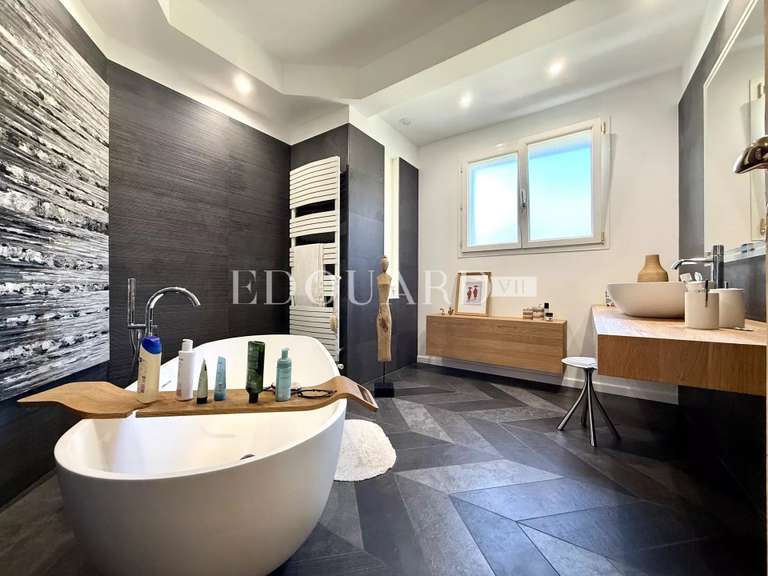 Maison Menton - 3 chambres - 217m²