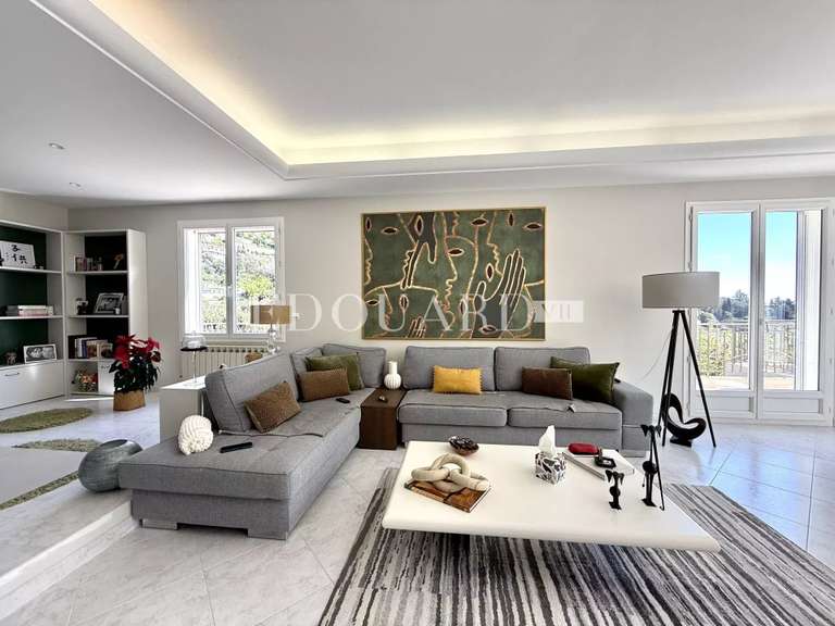 Maison Menton - 3 chambres - 217m²