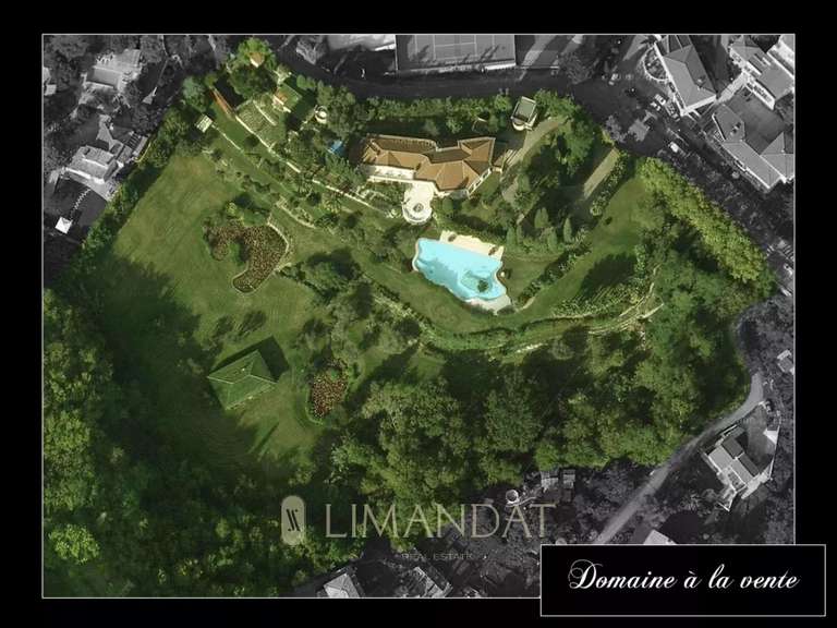 Propriété avec Vue sur mer Menton - 14 chambres - 1004m²