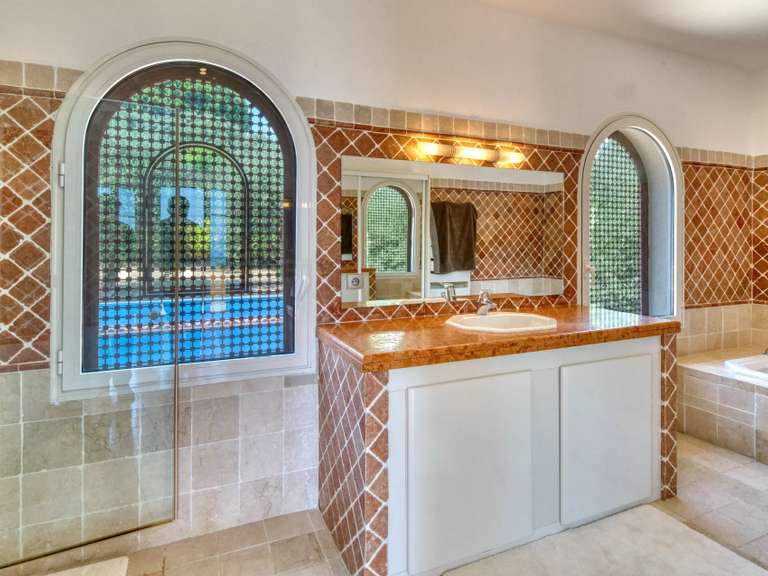 Villa Menton - 4 chambres - 300m²