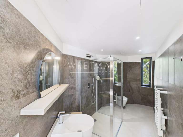 Villa Menton - 4 bedrooms - 335m²