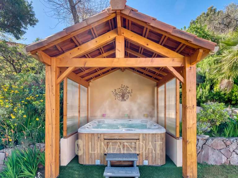 Villa Menton - 4 chambres - 161m²