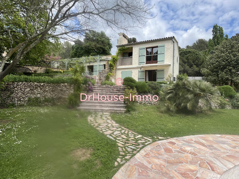 Villa Méounes-lès-Montrieux - 4 chambres - 250m²