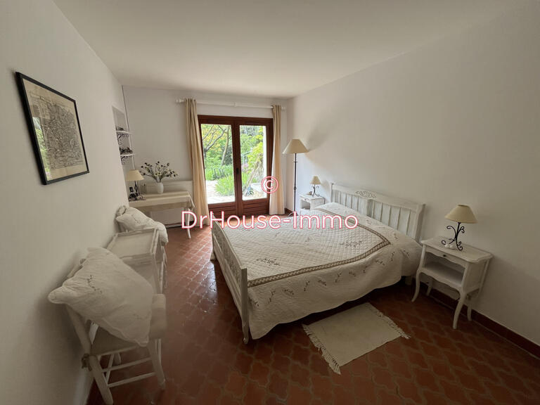 Villa Méounes-lès-Montrieux - 4 chambres - 250m²