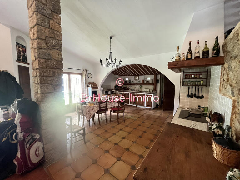 Villa Méounes-lès-Montrieux - 4 chambres - 250m²