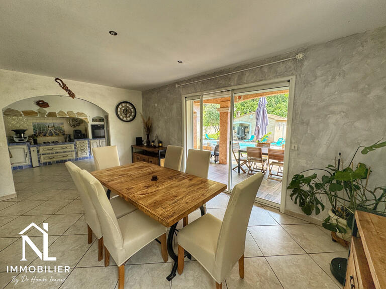 Villa Méounes-lès-Montrieux - 5 chambres - 179m²