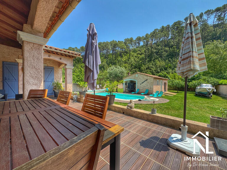 Villa Méounes-lès-Montrieux - 5 chambres - 179m²