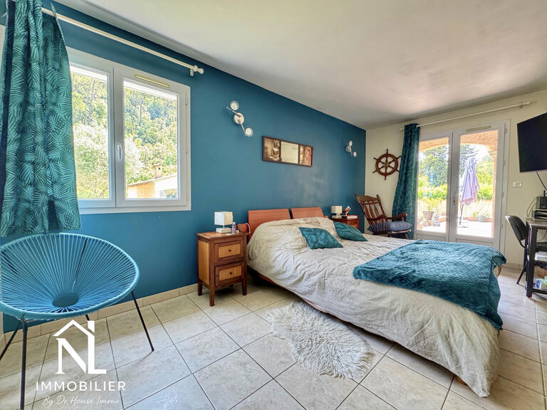 Villa Méounes-lès-Montrieux - 5 chambres - 179m²