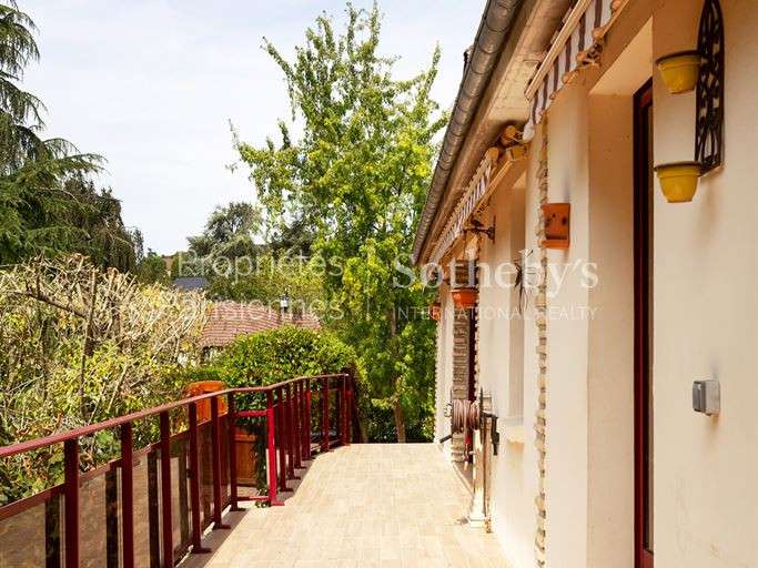 Maison Merey - 5 chambres - 240m²