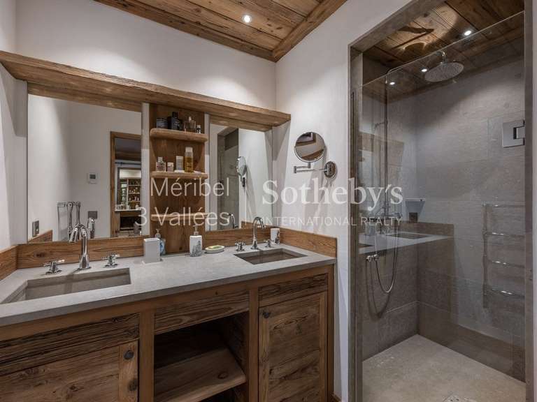Appartement Meribel-les-allues - 4 chambres - 188m²