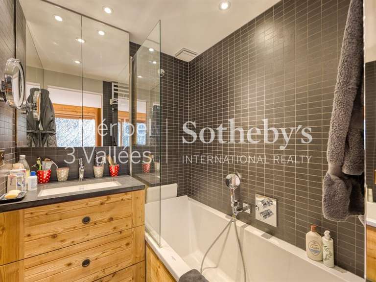 Appartement Meribel-les-allues - 7 chambres - 188m²
