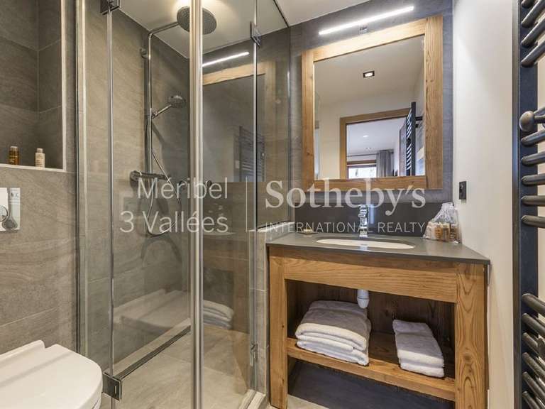 Chalet Meribel-les-allues - 5 chambres - 250m²