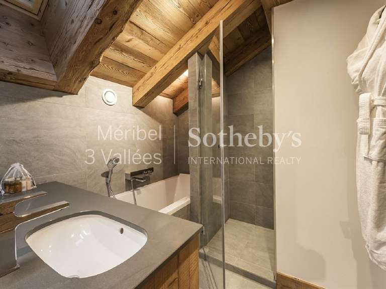 Chalet Meribel-les-allues - 5 chambres - 250m²