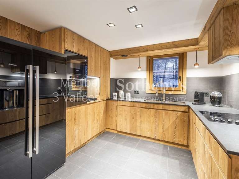 Chalet Meribel-les-allues - 5 chambres - 250m²
