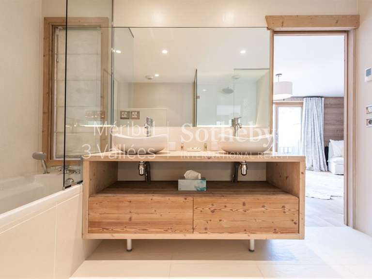 Chalet Meribel-les-allues - 5 chambres - 350m²