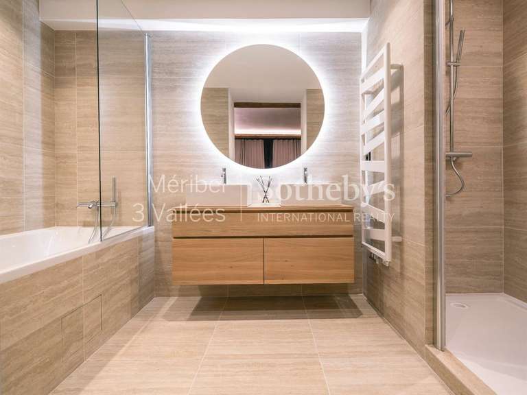 Chalet Meribel-les-allues - 6 chambres - 400m²