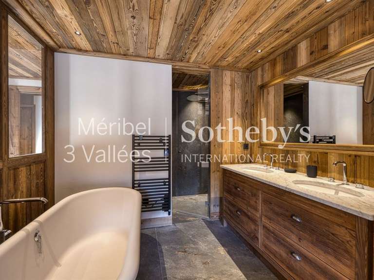 Chalet Meribel-les-allues - 6 chambres - 346m²