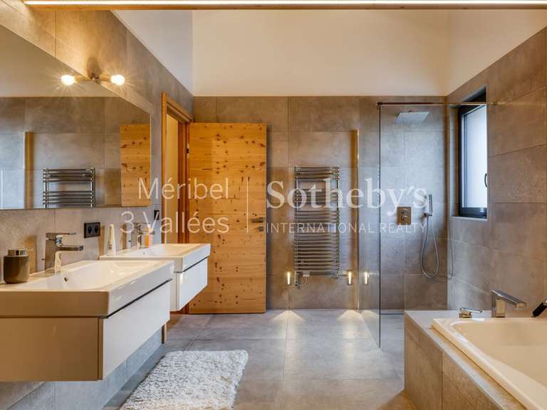 Chalet meribel-les-allues - 5 bedrooms - 458m²