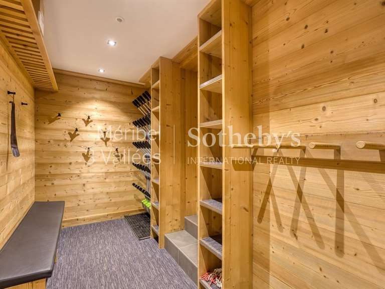 Chalet meribel-les-allues - 7 bedrooms - 287m²
