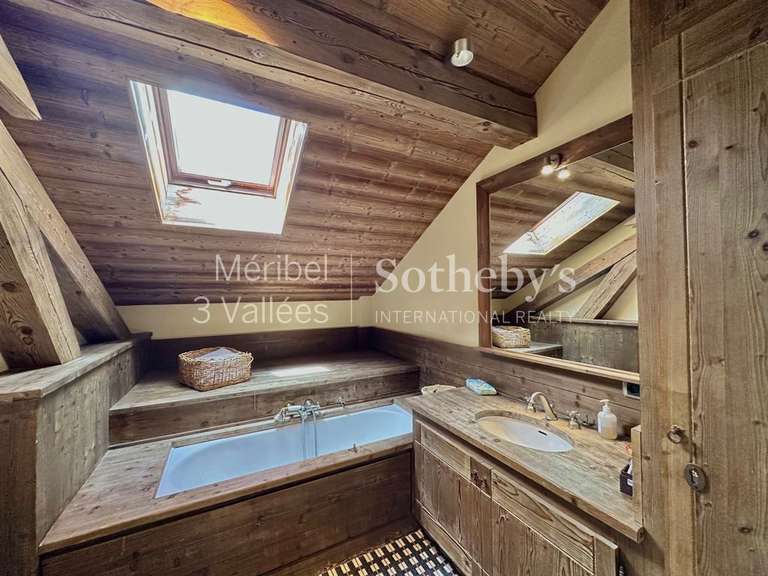 Chalet Meribel-les-allues - 5 chambres - 250m²