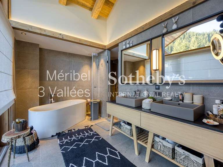 Chalet Meribel-les-allues - 6 chambres - 350m²