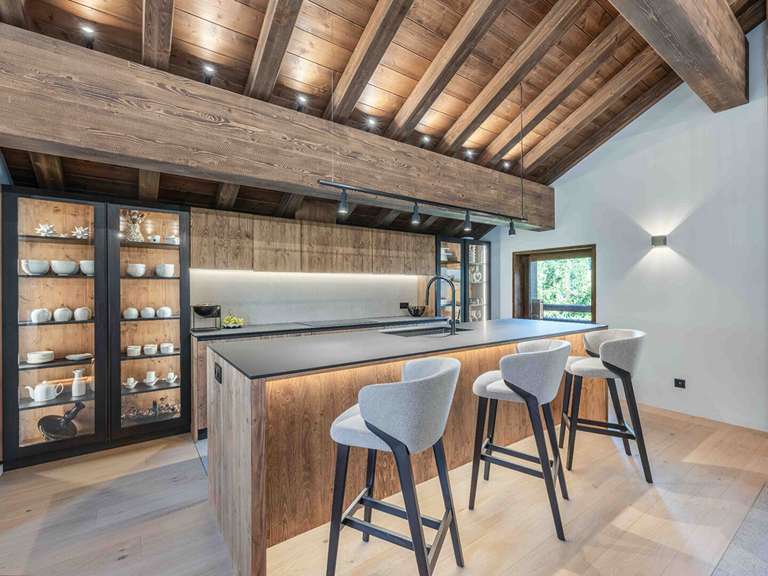 Chalet Meribel-les-allues - 5 chambres - 272m²