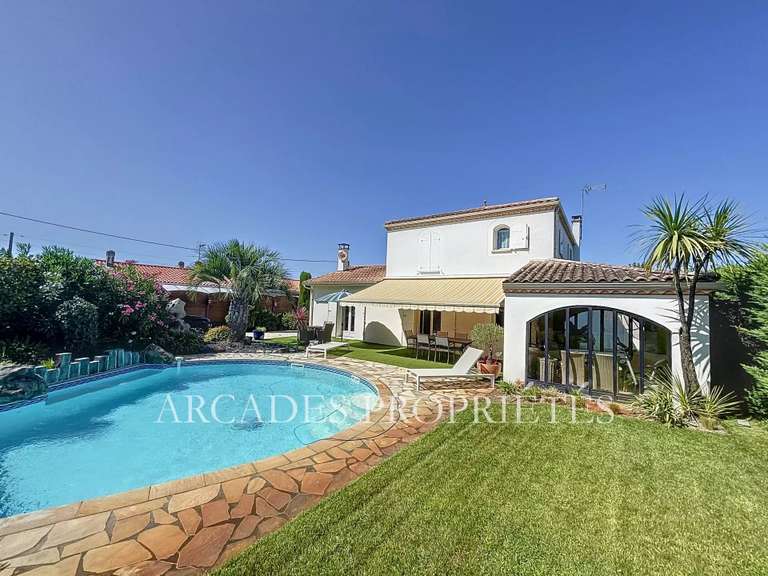 House Mérignac - 3 bedrooms - 181m²