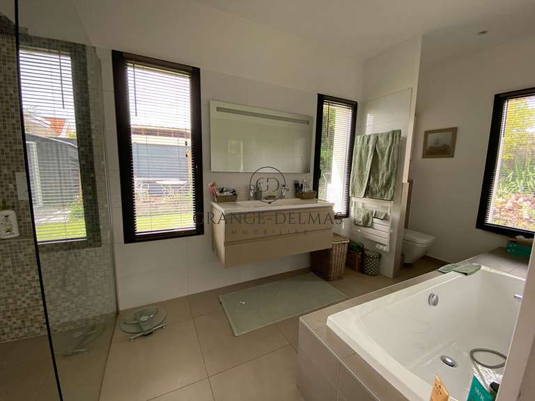 Maison Mérignac - 4 chambres - 182m²