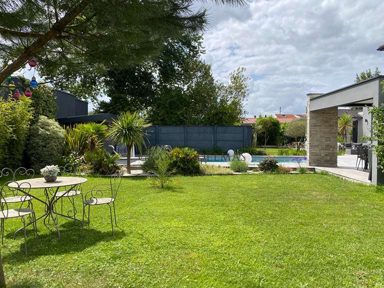 Maison Mérignac - 4 chambres - 182m²