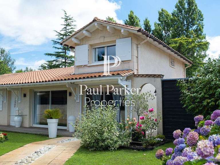 Villa Mérignac - 4 bedrooms