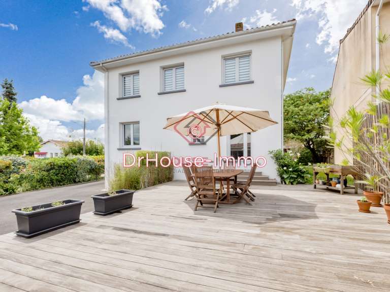 Villa Mérignac - 5 chambres - 180m²