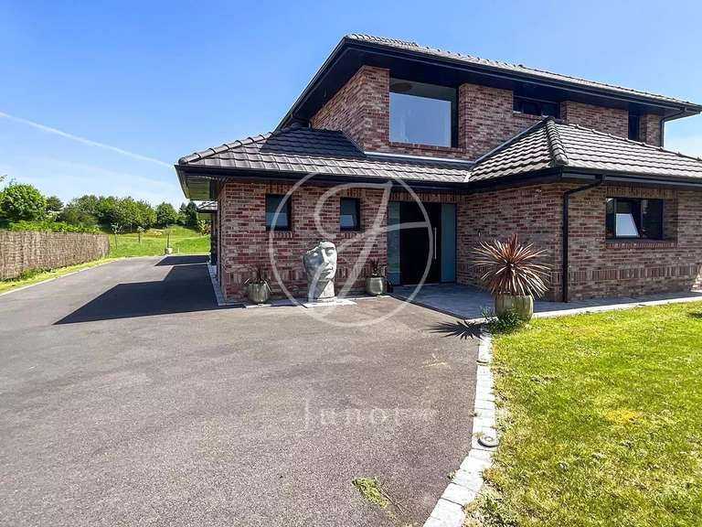 Maison Mérignies - 3 chambres - 283m²