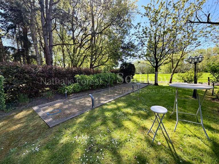 Maison Mérignies - 6 chambres - 315m²