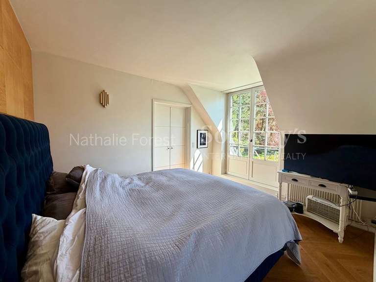 Maison Mérignies - 6 chambres - 315m²