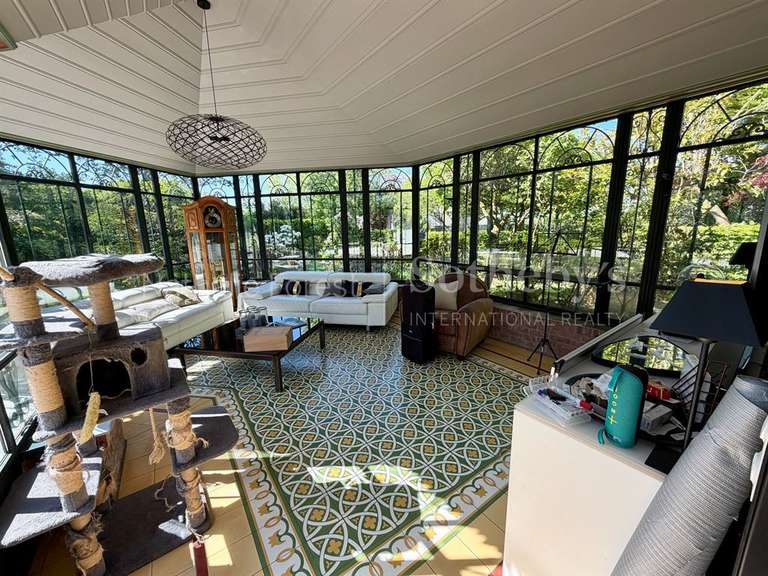 Maison Mérignies - 6 chambres - 315m²