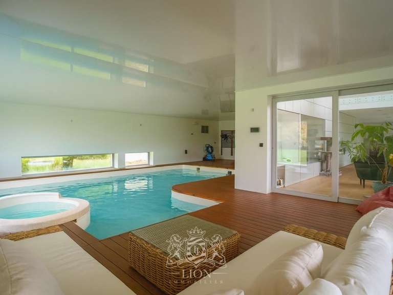 House Mérignies - 5 bedrooms - 348m²