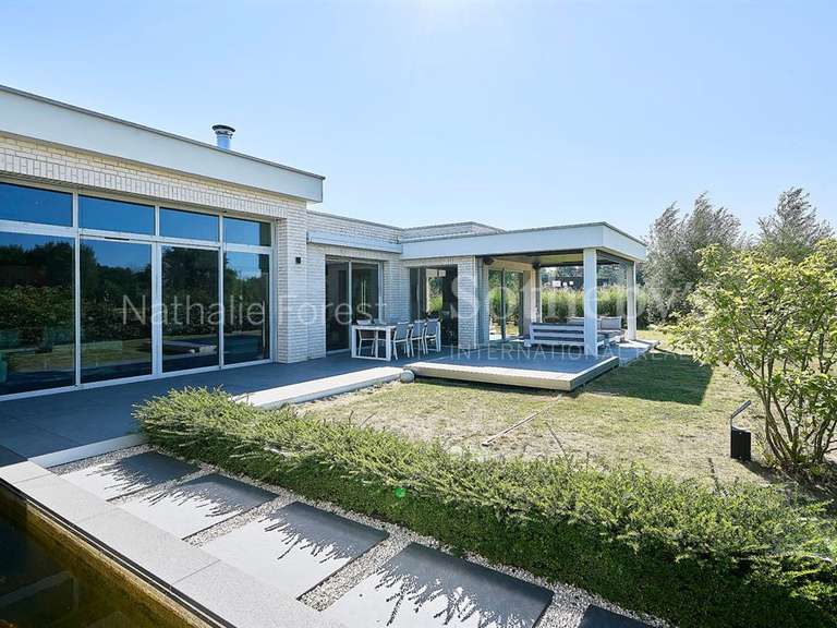 Maison Mérignies - 4 chambres - 283m²