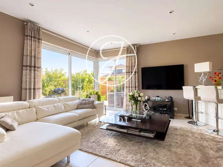 Maison Mérignies - 5 chambres - 289m²