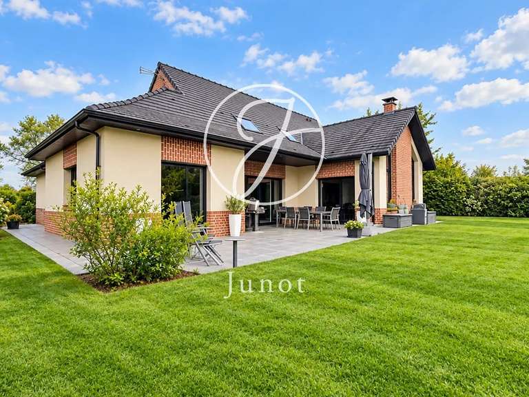 Maison Mérignies - 5 chambres - 229m²