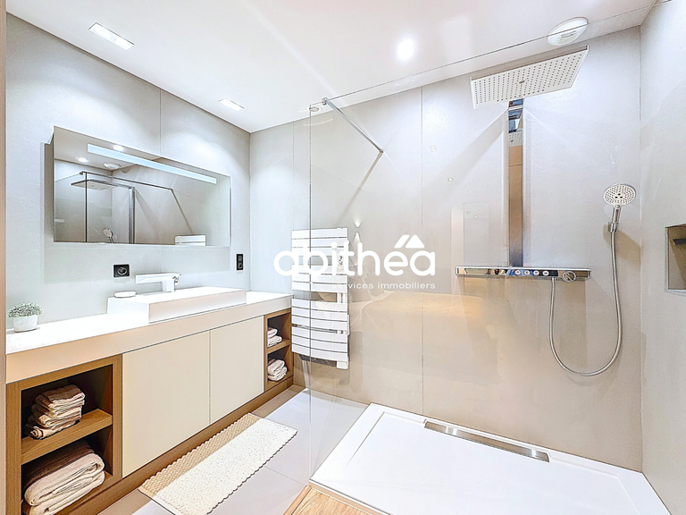 Villa Mérignies - 6 bedrooms - 388m²