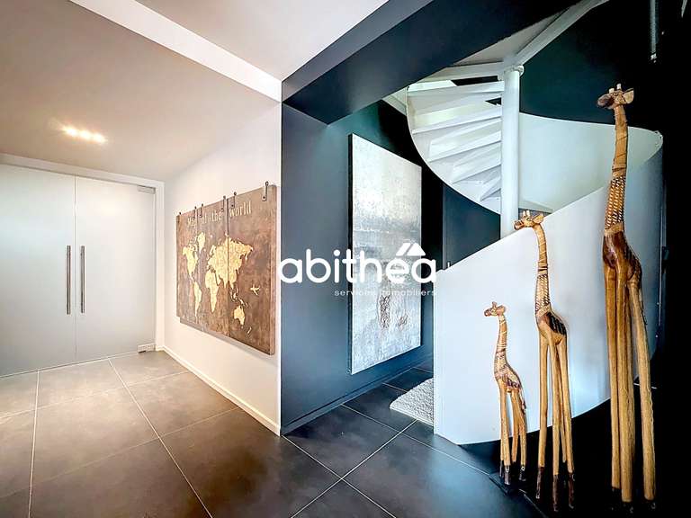 Villa Mérignies - 6 chambres - 388m²