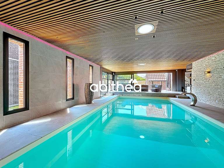 Villa Mérignies - 6 bedrooms - 388m²